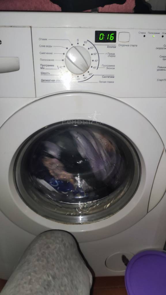 Почему стиральная машина выбивает автомат