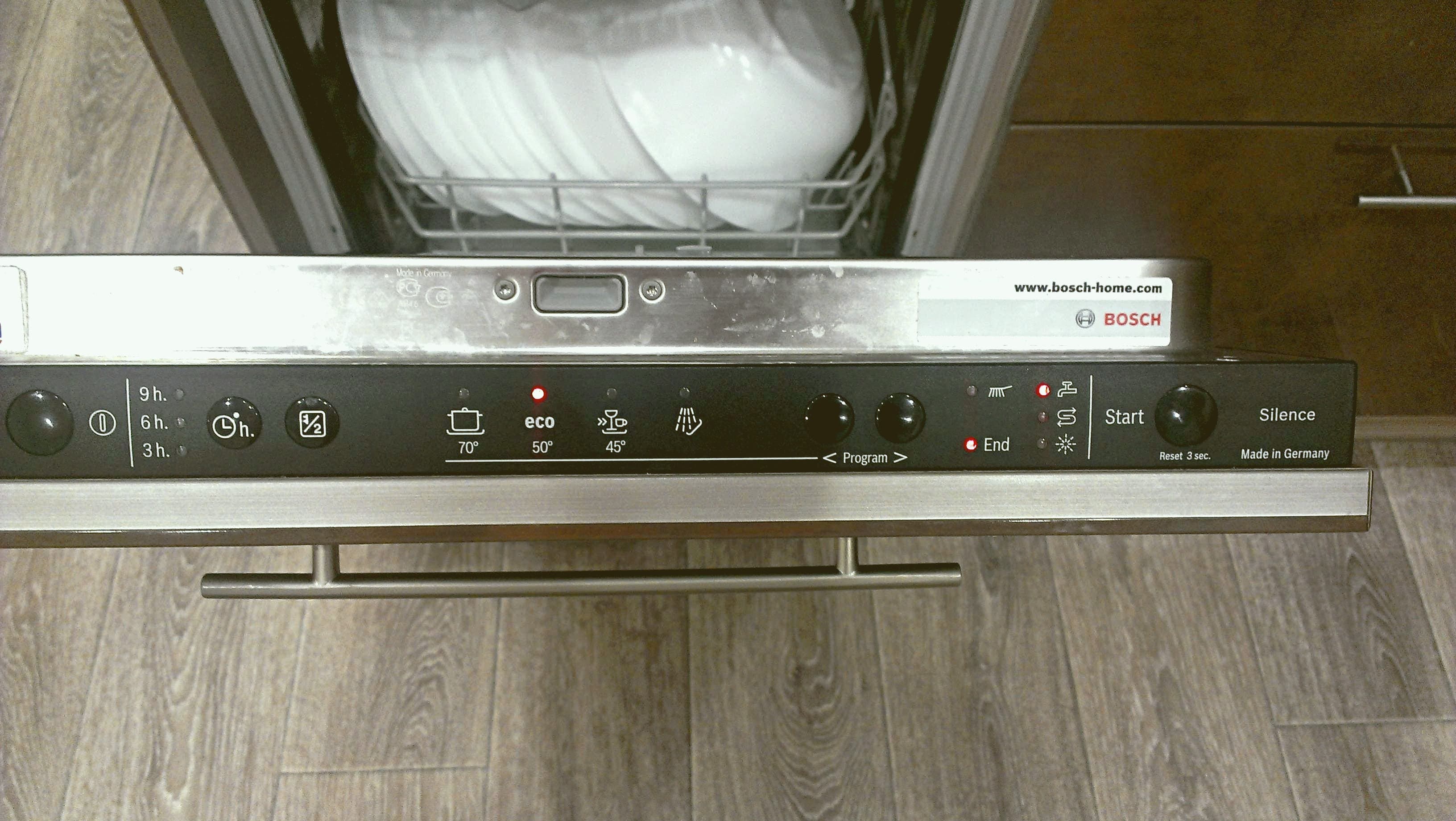 Снежинка на посудомойке. Индикаторы передней панели посудомоечной машины Электролюкс. Посудомоечная машина бош 45 индикаторы. Посудомоечная машина Bosch индикатор сушки. Посудомойка Bosch sd4p1b индикаторы.