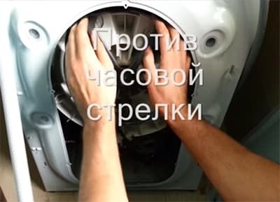 Одеваем ремень на стиральной машине
