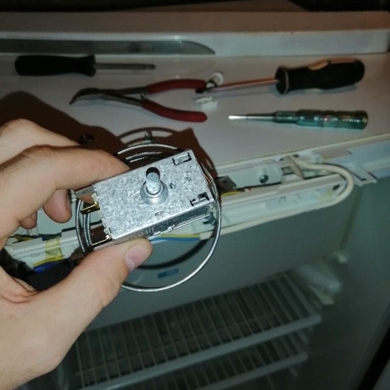Терморегулятор холодильника