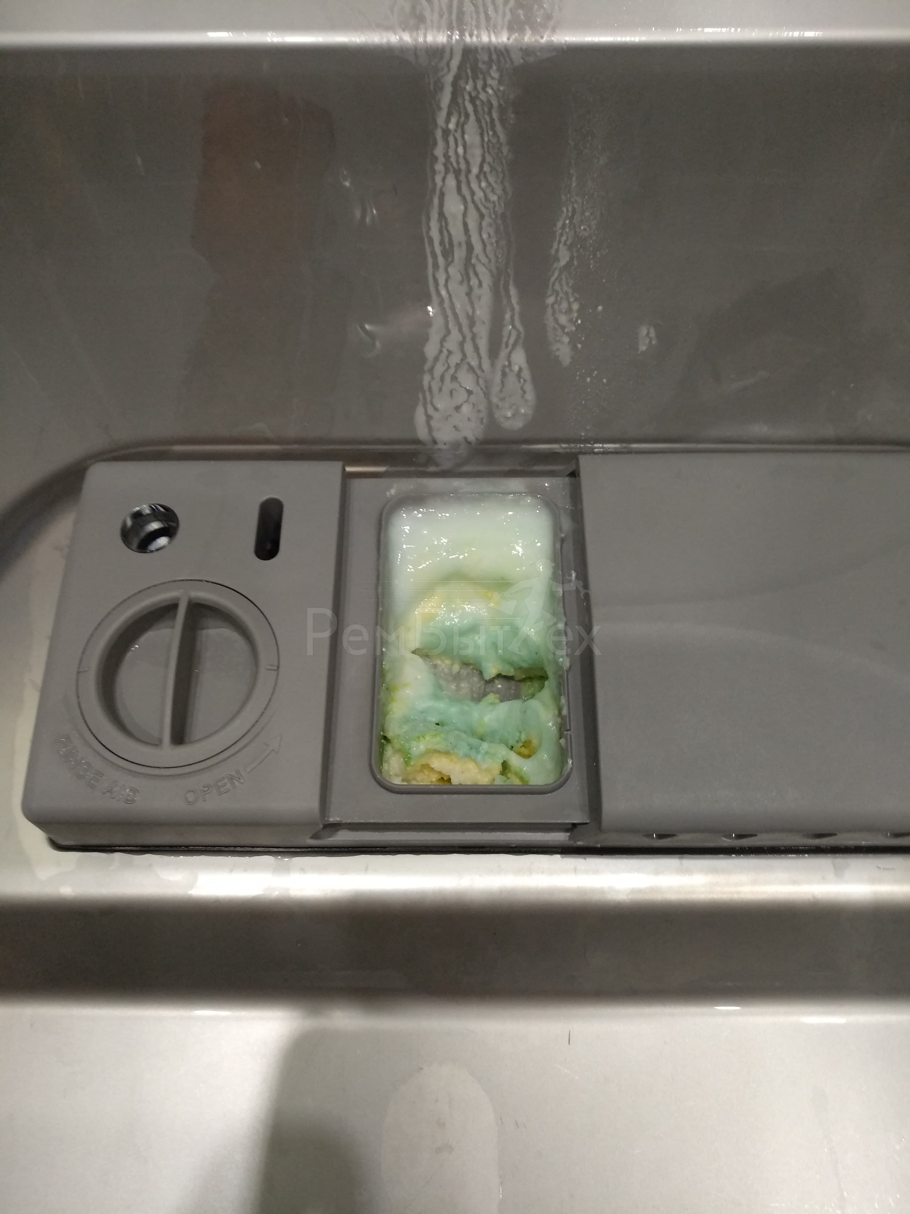 Посудомоечная машина Midea MFD60S900 X не растворяет до конца таблетки .